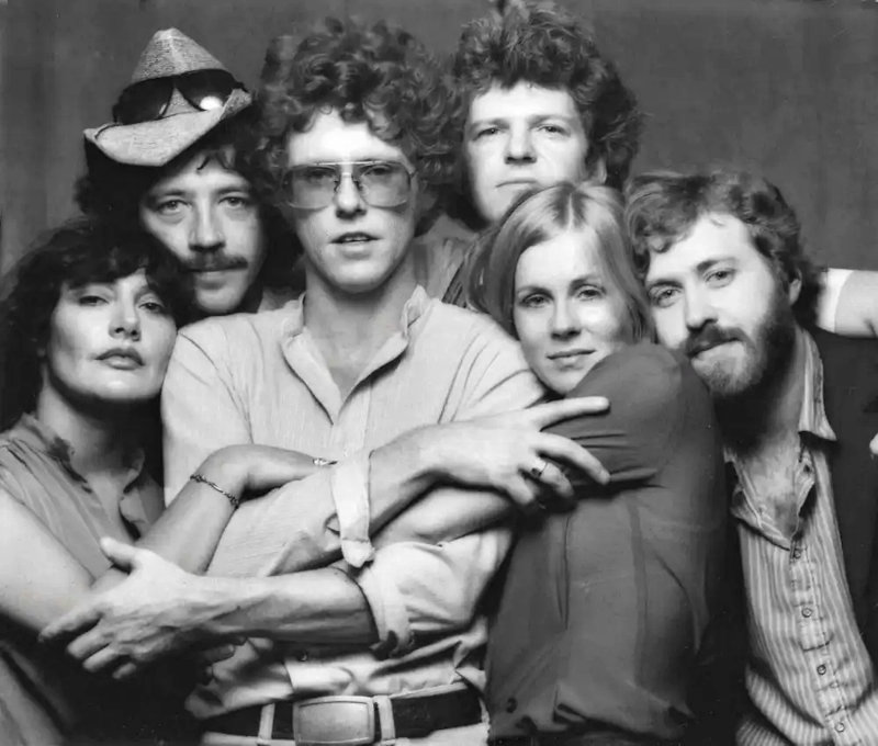 Graham
                              Shaw and The Sincere Serenaders